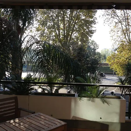 Milvia Apartment *